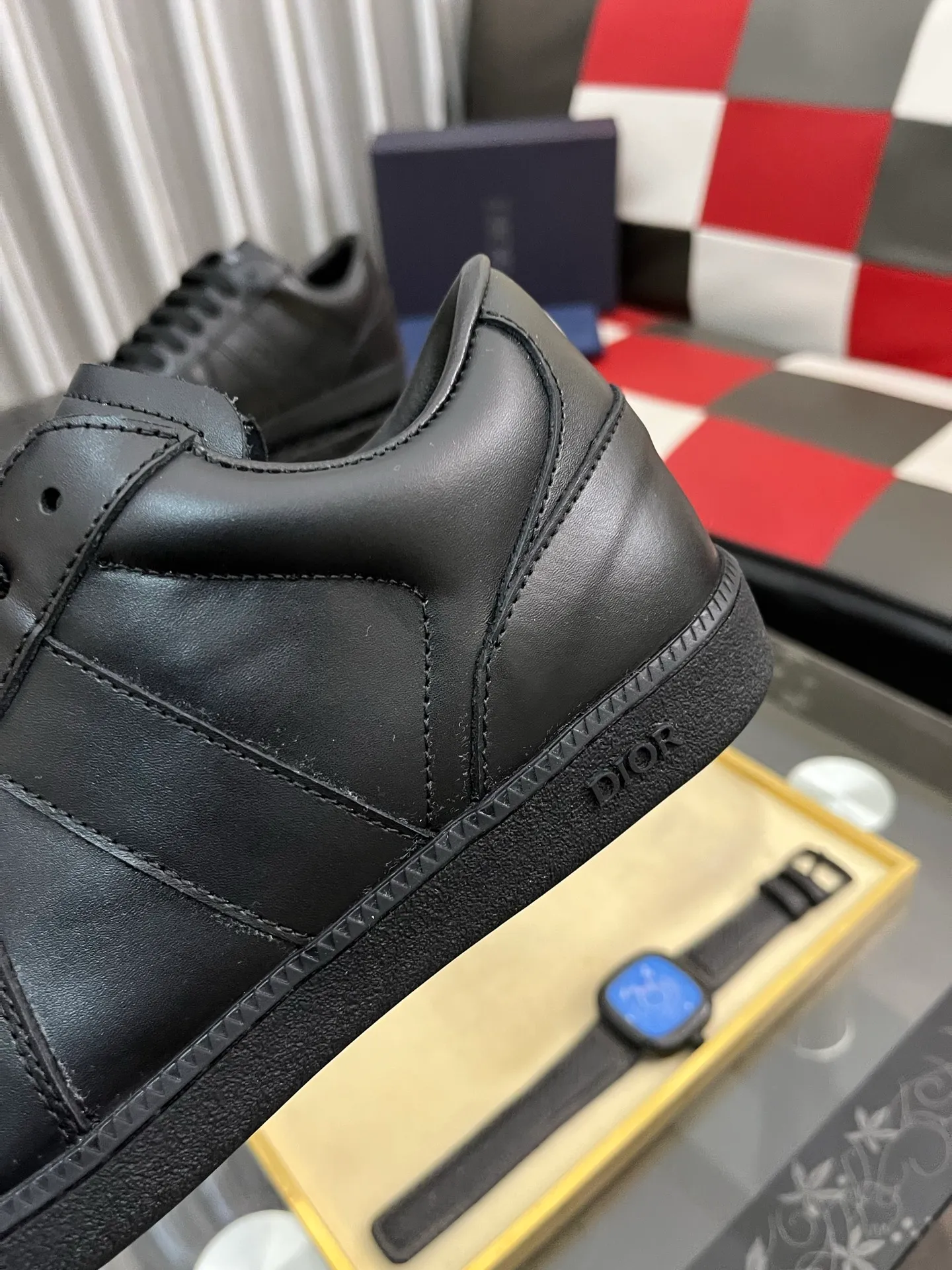 Men's shoes💰380⌚️⌚️[Dior] Dior's new men's genuine leather casual shoes, the highest version on the market, any comparison is welcome🆚! The original leather has excellent texture and is super high-end! Fetal sheep net lining imported from Italy, removable pad! Luxurious materials and fine workmanship, highly recommended! Code number: 38-44